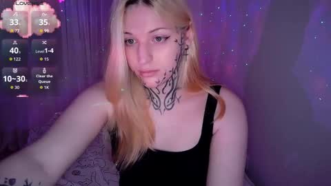 alexalarose online show from January 7, 9:31 pm