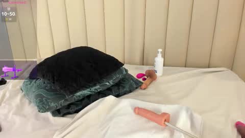 Alexa   online show from March 13, 10:46 pm