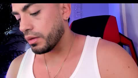 Alexander Diaz online show from October 15, 2:40 pm