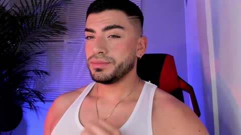 Alexander Diaz online show from October 6, 10:44 am