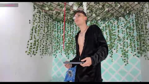 chicos hot online show from November 27, 2:36 pm