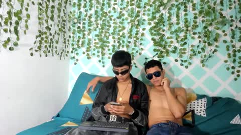 chicos hot online show from September 29, 2:05 pm