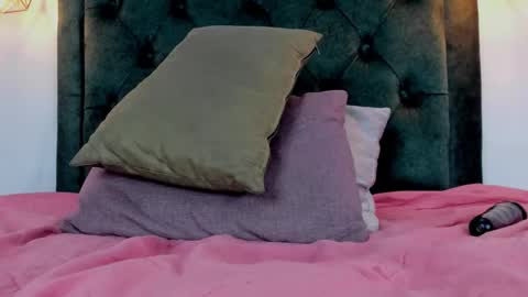    online show from November 13, 9:39 pm