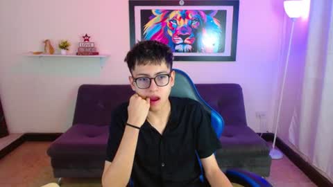 alex online show from June 16, 2:10 pm