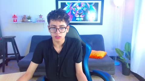 alex online show from July 13, 1:47 pm