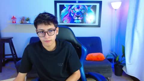 alex online show from July 25, 8:40 pm