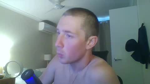 alexdrew94 online show from March 11, 1:08 am