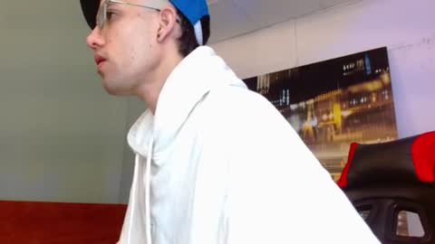 alexgiraldo__ online show from July 7, 12:09 pm