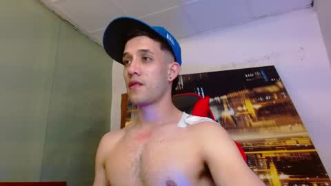 alexgiraldo__ online show from July 9, 9:19 pm