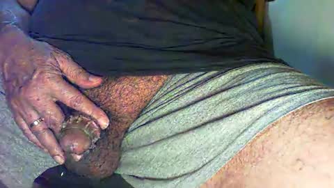 Snapshot of alexhot4her chatting on March 6, 10:15 pm Alex online show from March 6, 10:15 pm