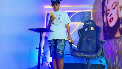 alexi_hot23 online show from June 8, 6:53 pm
