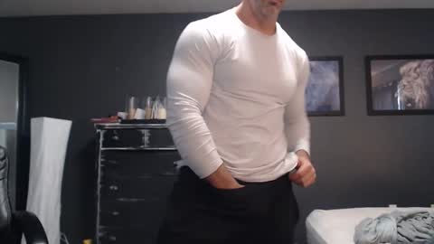 Alex online show from November 12, 6:32 pm