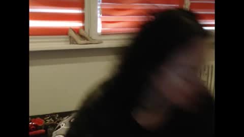 alexie33 online show from February 4, 9:35 am