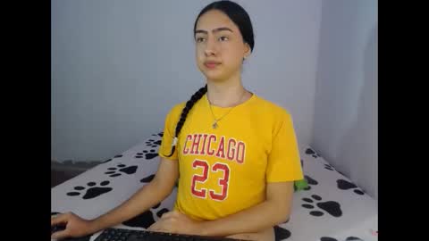 -- ALEXIS -- online show from March 11, 3:09 am