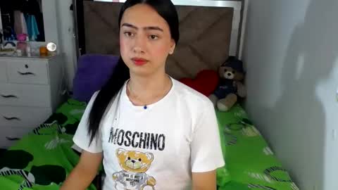 -- ALEXIS -- online show from June 14, 2:24 am