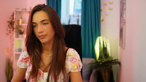 Snapshot of alexis_luv_ chatting on October 8, 1:17 pm Alexis online show from October 8, 1:17 pm