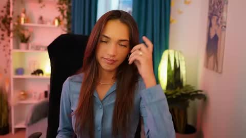 Snapshot of alexis_luv_ chatting on October 1, 1:32 pm Alexis online show from October 1, 1:32 pm