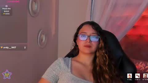alexis_scott__ online show from June 12, 4:33 am