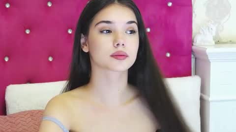 alexisdevine online show from July 7, 7:23 am