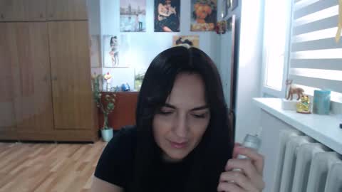 AlexisMillers online show from September 10, 1:56 pm