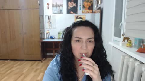 AlexisMillers online show from February 10, 11:30 pm