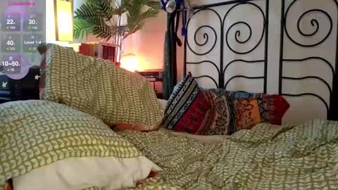 Alex online show from April 17, 3:36 pm