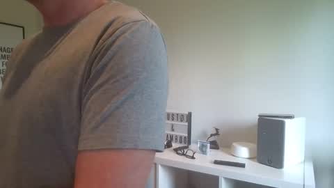 alexx99xx99 online show from June 2, 9:33 am