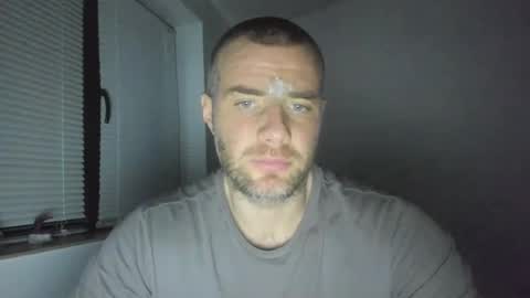 alfiesolomons87 online show from December 27, 9:22 pm