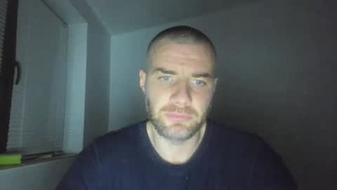 alfiesolomons87 online show from December 30, 8:25 pm