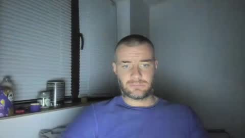 alfiesolomons87 online show from January 23, 9:07 pm