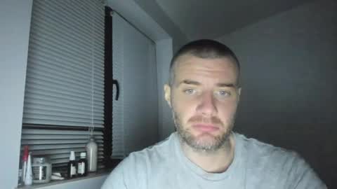 alfiesolomons87 online show from February 6, 8:45 pm