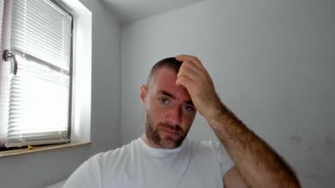 alfiesolomons87 online show from November 17, 11:02 am