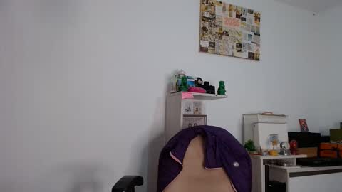 Alia  online show from April 6, 1:01 pm