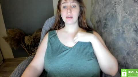 aliaa_ online show from January 23, 1:13 pm