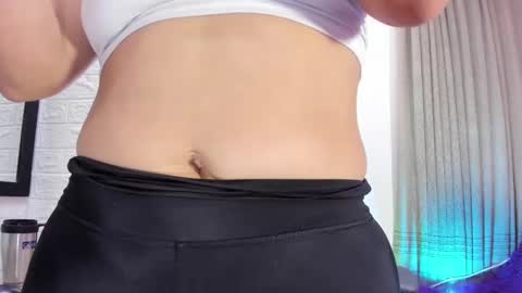 aliaandadara online show from November 15, 5:09 am