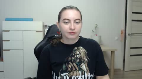 Alice online show from June 26, 11:59 am
