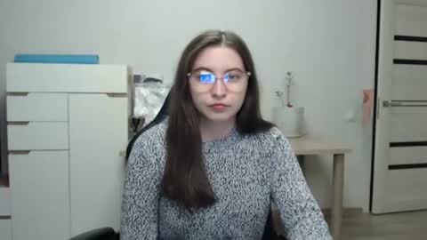 Alice online show from July 8, 7:06 pm