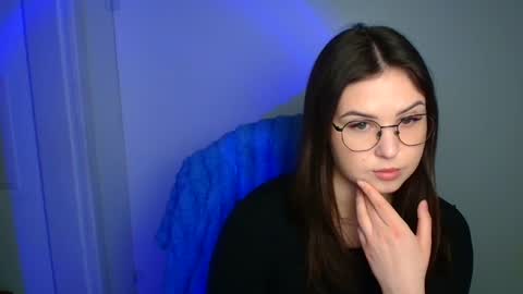 Alice online show from March 5, 8:23 am