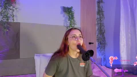 Mey online show from March 4, 11:57 pm