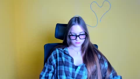 Alice online show from July 15, 11:15 am
