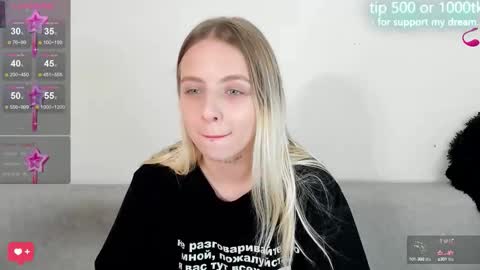 alice_halle online show from September 12, 4:53 pm