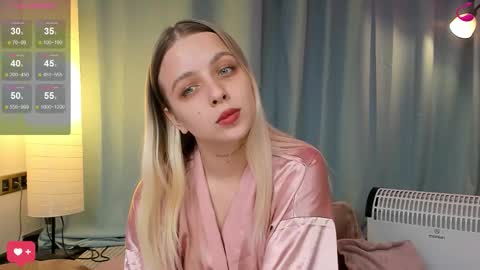 alice_halle online show from September 29, 7:40 am