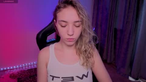 Alice online show from March 8, 2:15 am