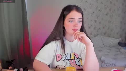 Alice online show from April 3, 2:13 pm