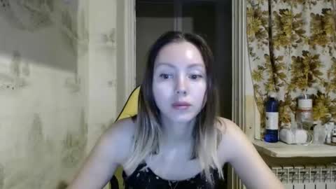 Alice smiles online show from March 8, 2:26 am