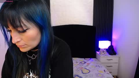 Snapshot of alice_sweetmomma chatting on February 12, 7:35 pm Alice online show from February 12, 7:35 pm