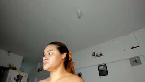 Alice thompsonx online show from November 13, 11:24 am