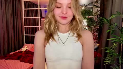 Alice  online show from March 11, 9:15 pm