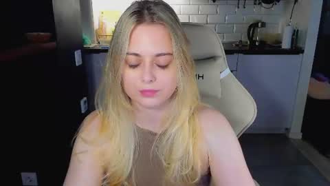 Alice online show from June 25, 10:53 am