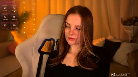 alicecost online show from March 20, 6:13 pm